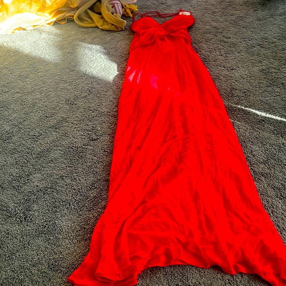 Cache Dresses & Skirts - Red cache long pretty light dress